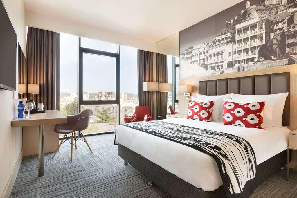 Ramada Encore Тбилиси Номер фото